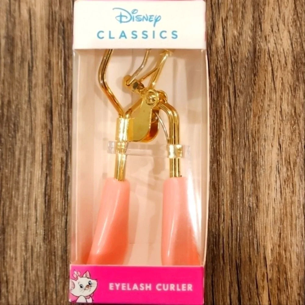 Disney Clasaics Aristocrat‎ Aura Pink Eyelash Curler